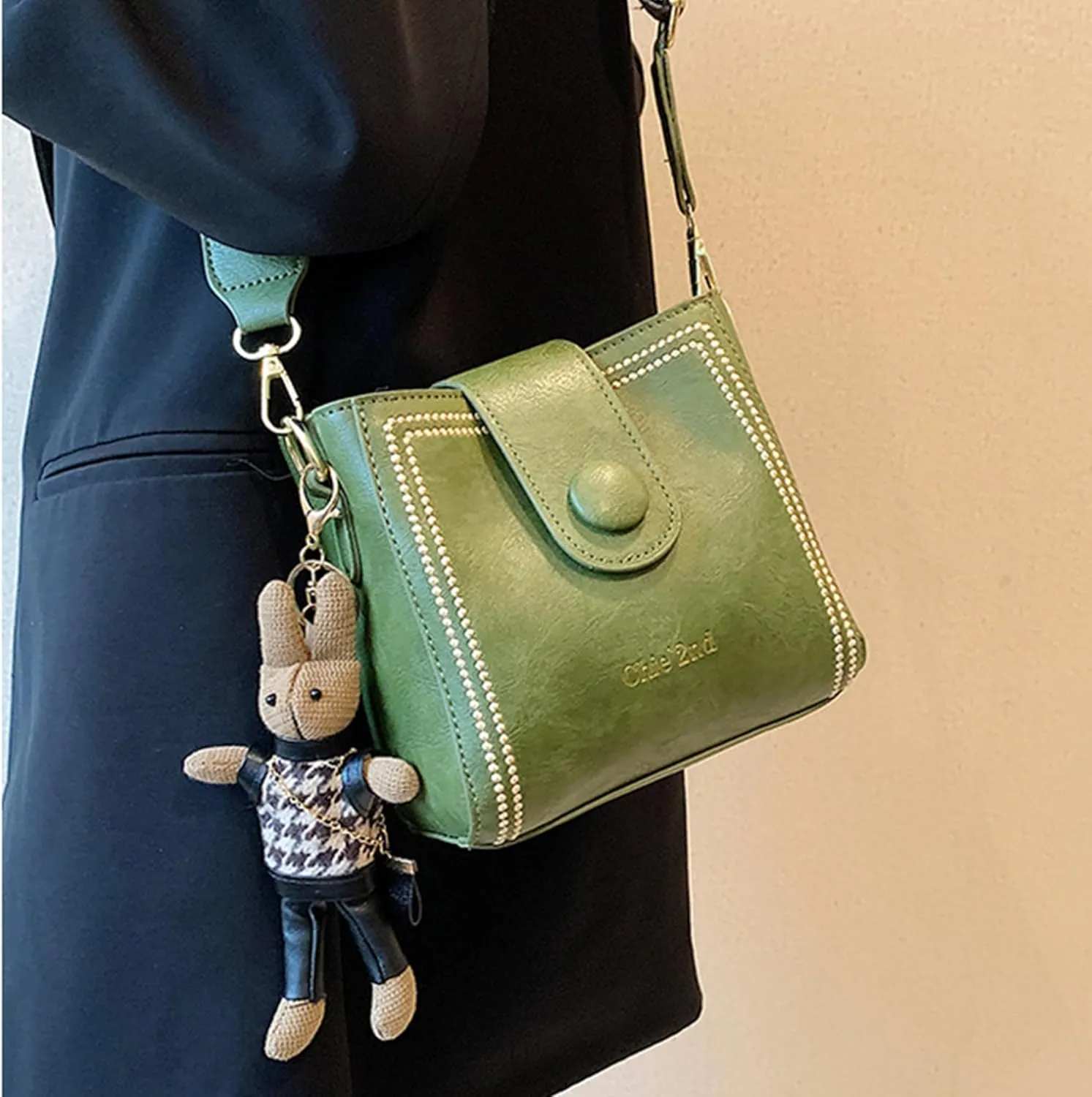 Bootara Bucket Bag Vintage Crossbody Bag With Bunny Charm Small Womens Retro Water Bucket Shoulder Bag