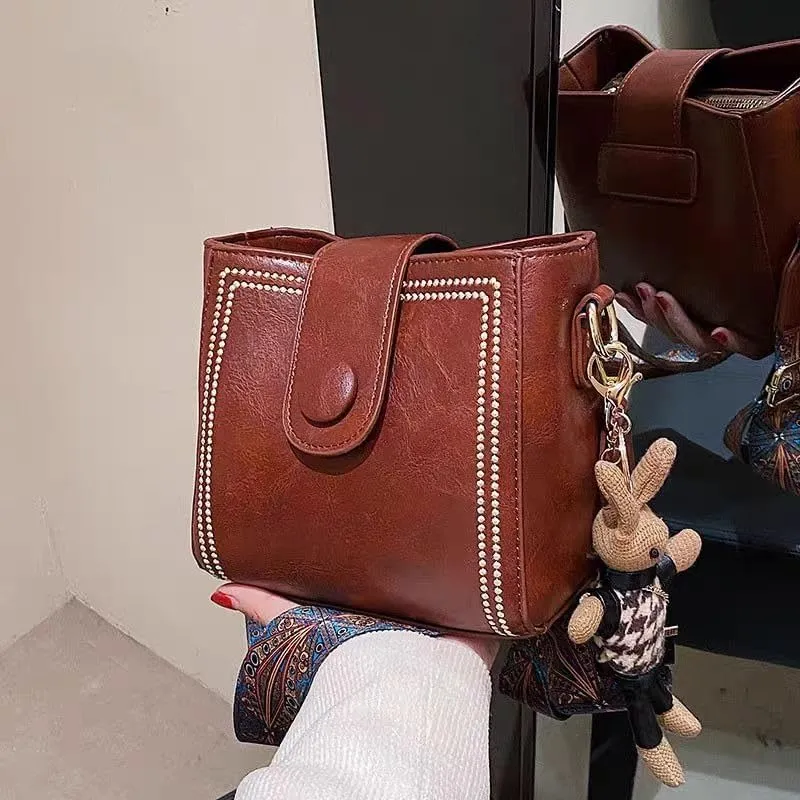 Bootara Bucket Bag,Detachable Strap Design and Handheld Fashion Retro Bag