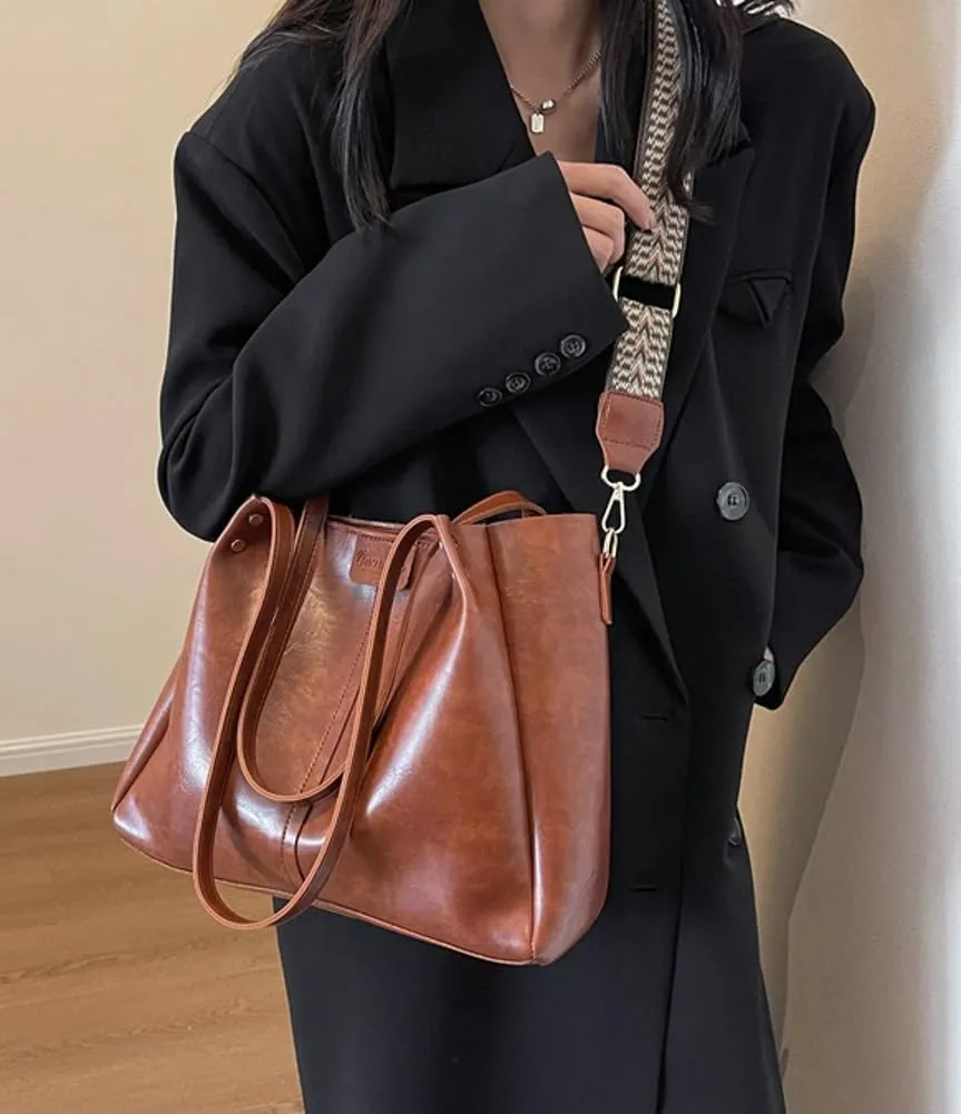 Purses for Women Vegan Leather Crossbody Bags Retro Shoulder Bag Hobo Handbag with Wide Adjustable Strap