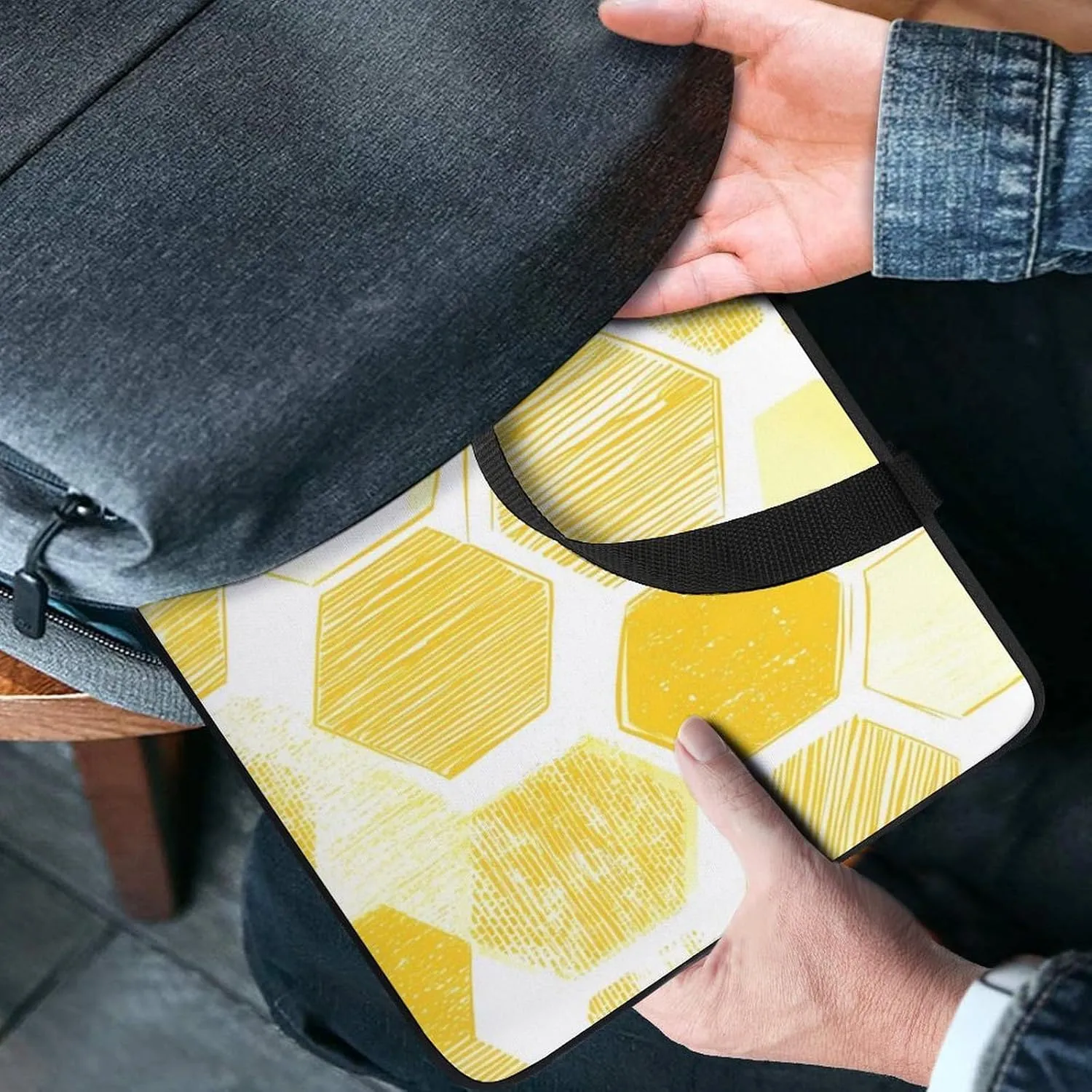 Yellow Honeycombs Laptop Sleeve Bag Computer Carrying Case Laptops Protective Cover for Travel Business